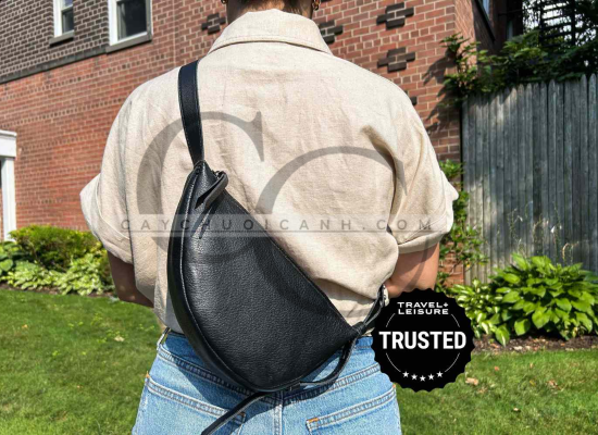 Read more about the article Adjustable Strap Bags Convenient and Stylish for Everyday Use